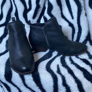 Women’s Black Lucky Brand boots